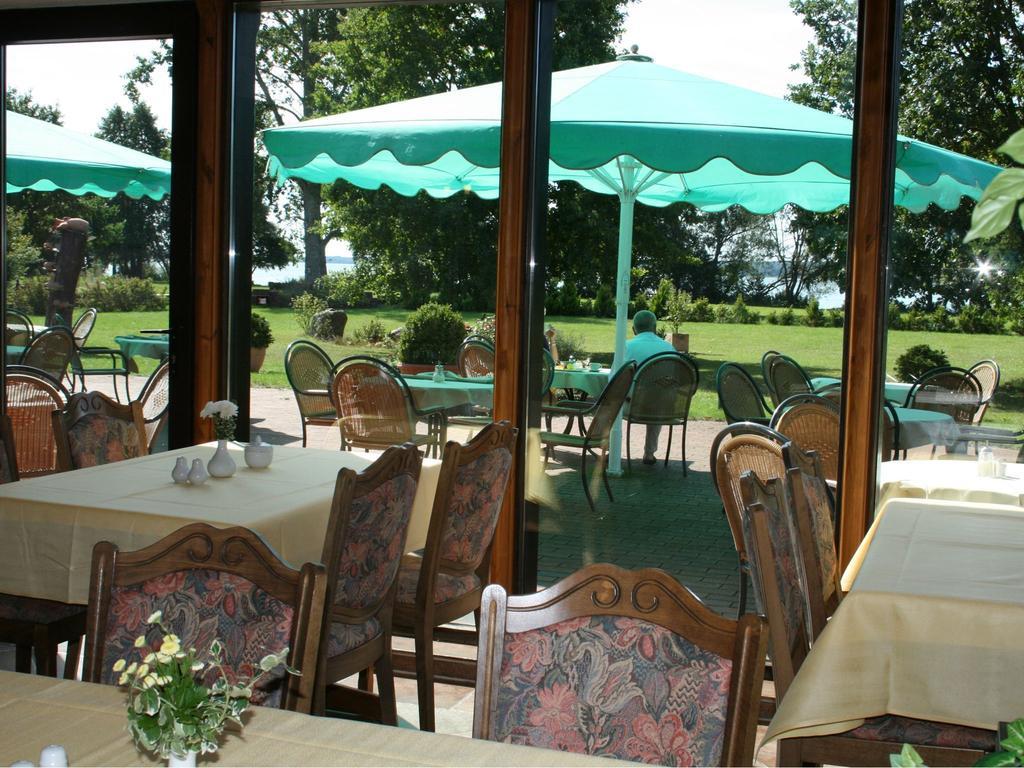 Hotel Seewisch Flessenow Extérieur photo